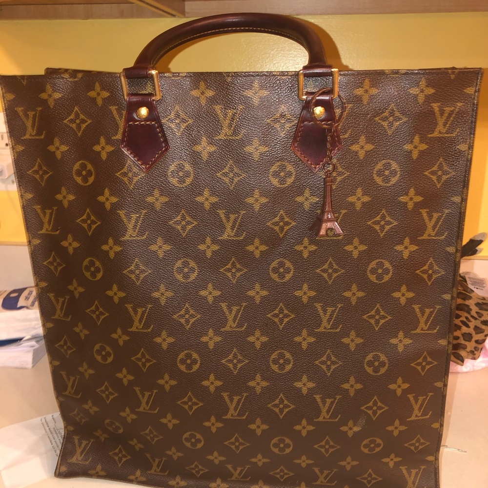 Auth Sac Plat SOLD